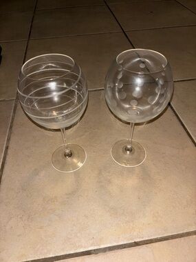 Mikasa Cheers Balloon Wine Glasses Set of 2 Frosted Dots and Stripes